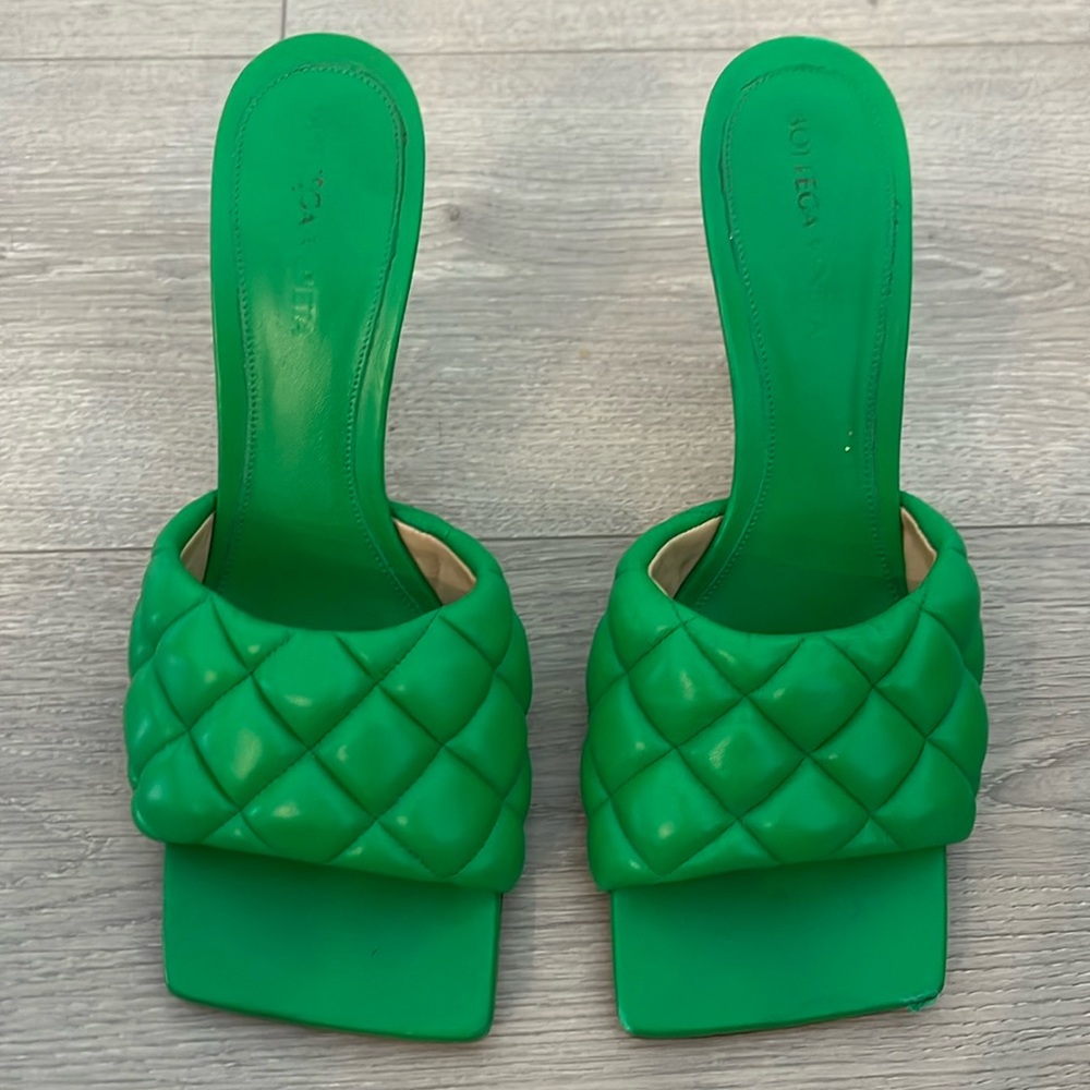 Bottega Venetta size 39 green heels